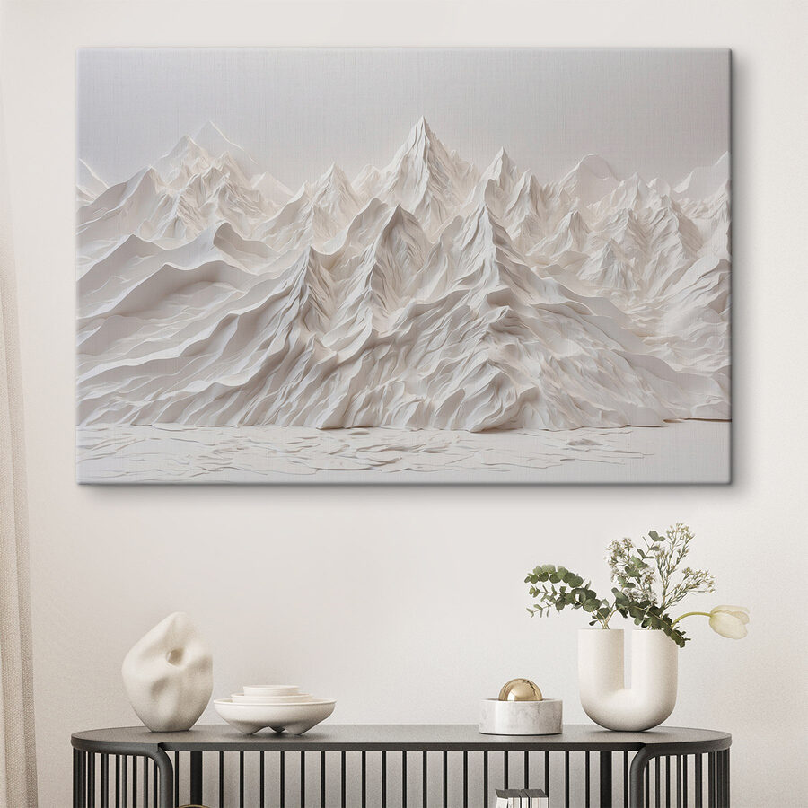 Chaîne de montagnes blanches enneigées