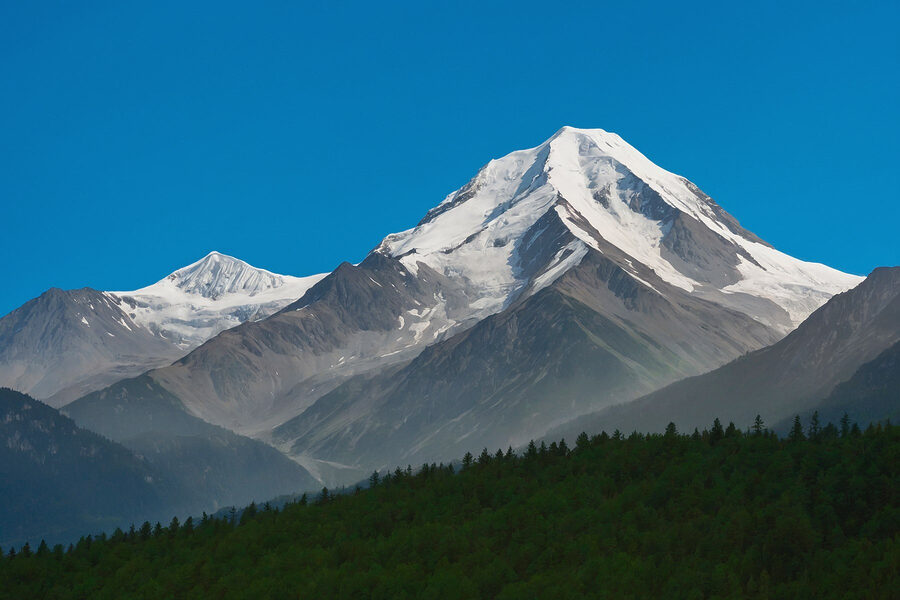 Montagne enneigée