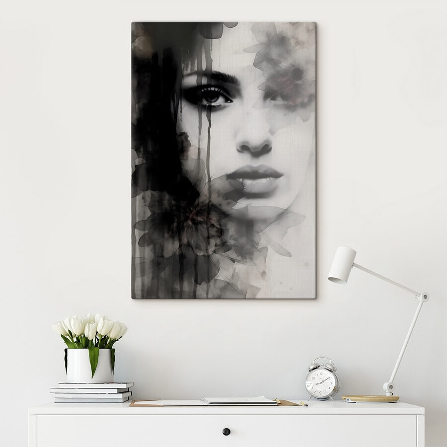 Visage de femme avec des fleurs