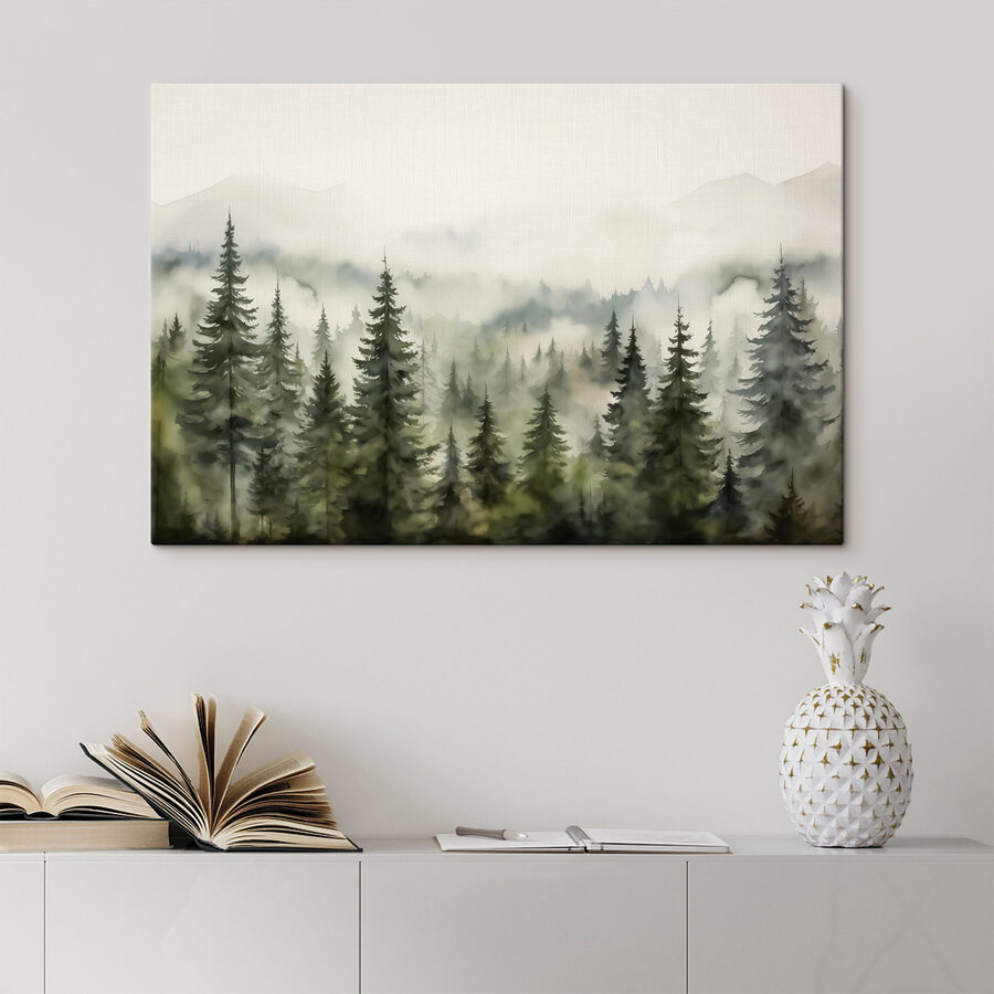 Forêt brumeuse avec des arbres