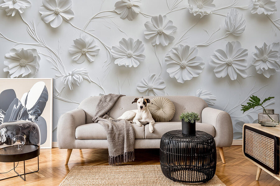 Fleurs en papier blanc sur une surface blanche