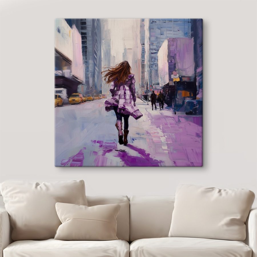 Tableaux Femme courant dans une rue – Image 2