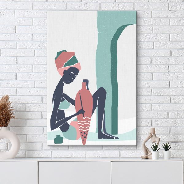 Femme assise sur une chaise Femme assise sur une chaise