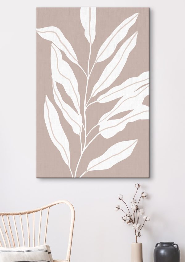 Feuilles blanches sur fond brun Feuilles blanches sur fond brun