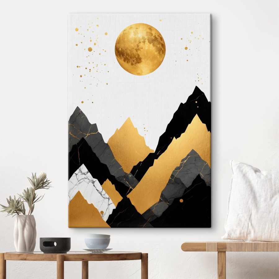 Lune sur les montagnes et lune Lune sur les montagnes et lune