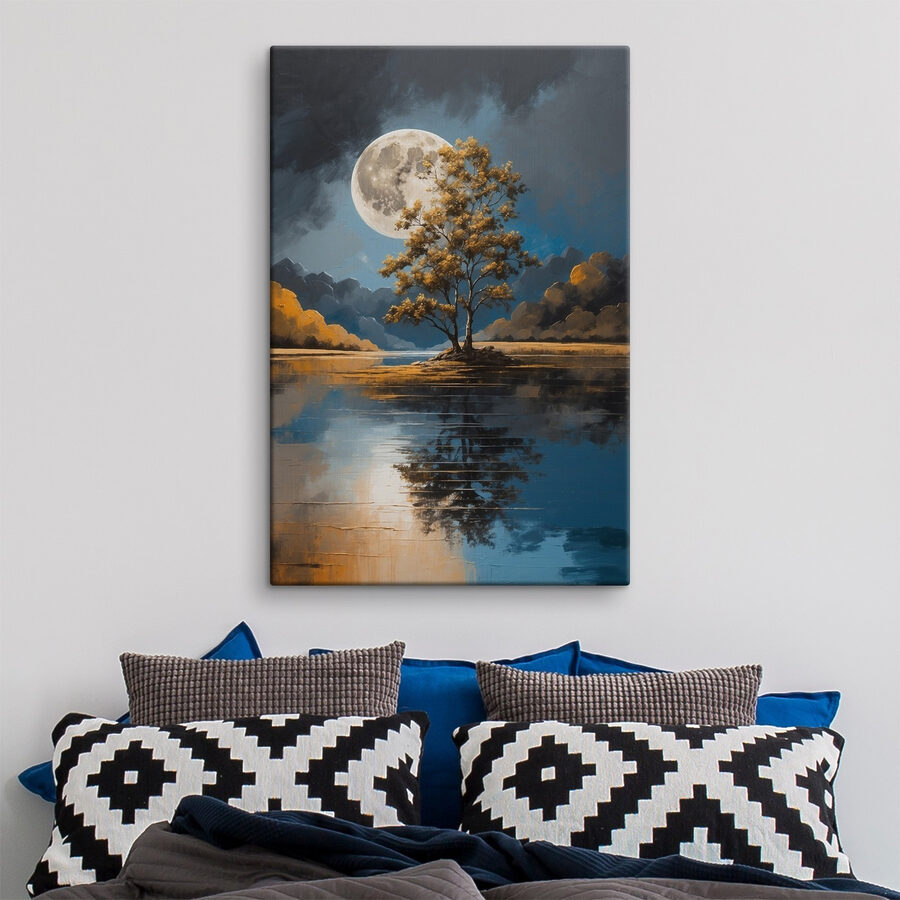 Arbre sur un lac avec une pleine lune en arrière-plan