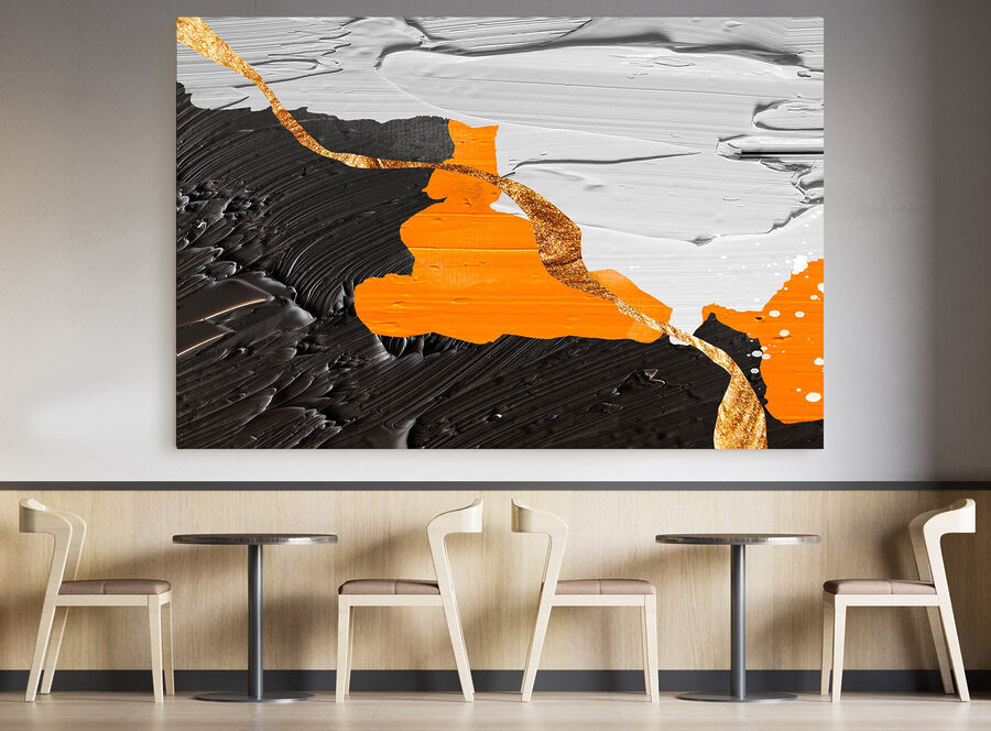 Peinture en noir et blanc avec de la peinture orange et blanche