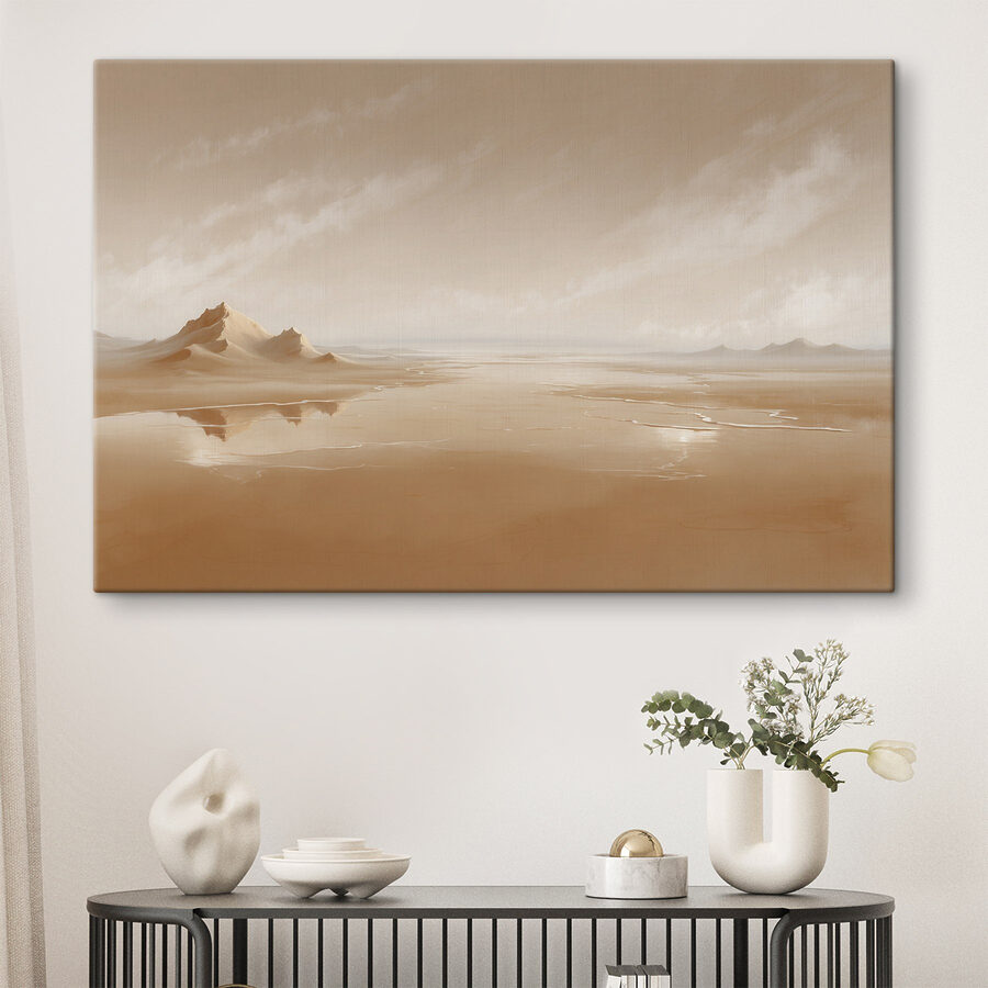 Désert de sable avec des montagnes au loin