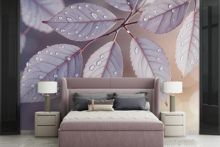 Feuilles délicates avec gouttes de rosée au repos