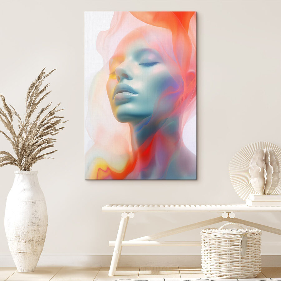 Femme dont le visage est recouvert d'un tissu coloré