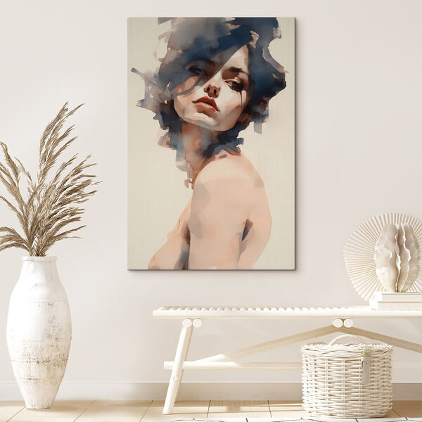 Femme avec les cheveux au vent Femme avec les cheveux au vent