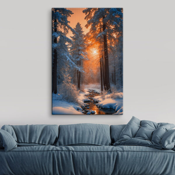 Forêt enneigée avec des arbres et un ruisseau Forêt enneigée avec des arbres et un ruisseau