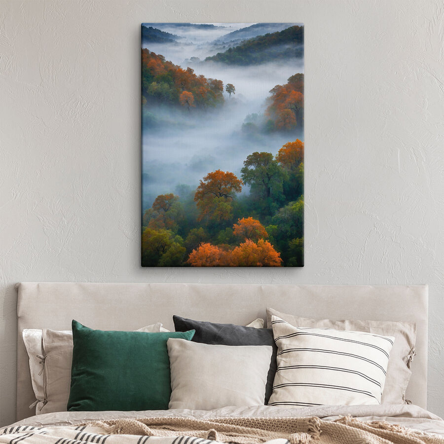 Forêt brumeuse avec des arbres