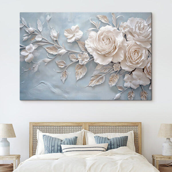Fleurs et feuilles blanches sur fond bleu Fleurs et feuilles blanches sur fond bleu