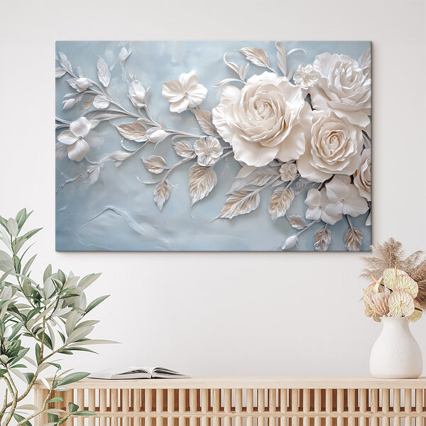 Fleurs et feuilles blanches sur fond bleu Fleurs et feuilles blanches sur fond bleu