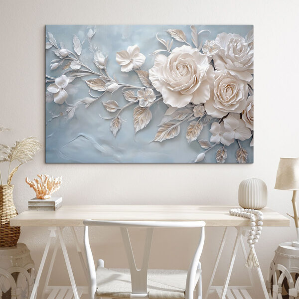 Fleurs et feuilles blanches sur fond bleu Fleurs et feuilles blanches sur fond bleu