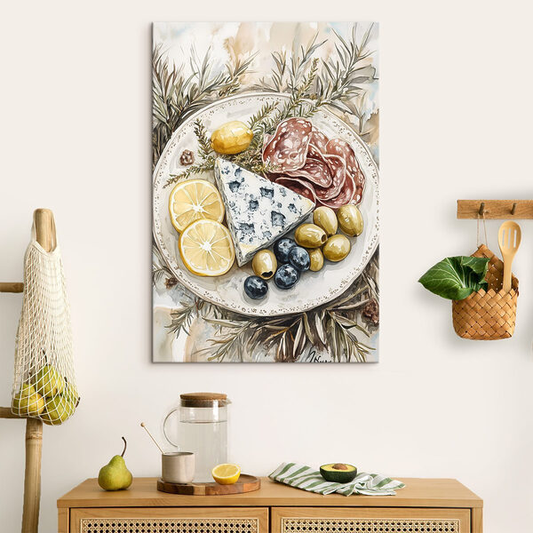 Assiette de nourriture avec du fromage et des olives Assiette de nourriture avec du fromage et des olives