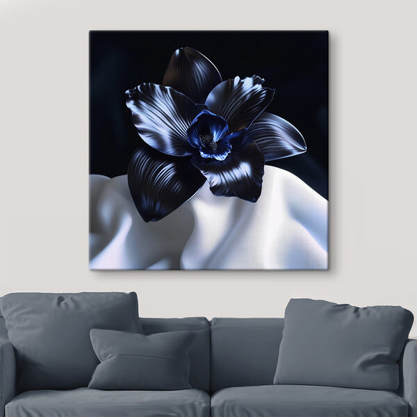 Fleur noire sur un tissu blanc Fleur noire sur un tissu blanc