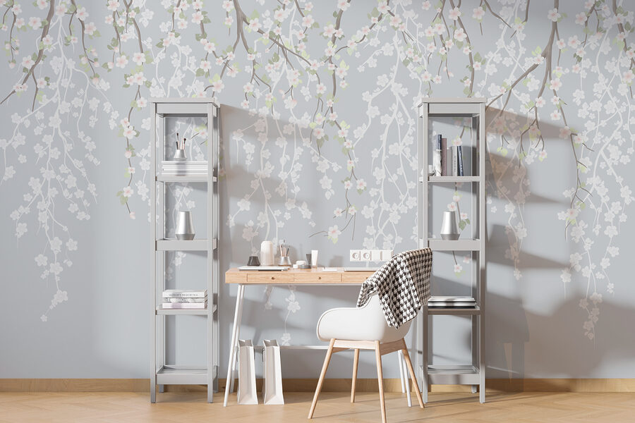 Fleurs blanches sur une branche d'arbre