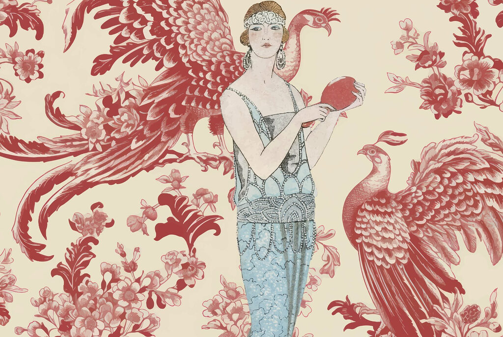 Femme en robe bleue tenant un objet rouge Femme en robe bleue tenant un objet rouge