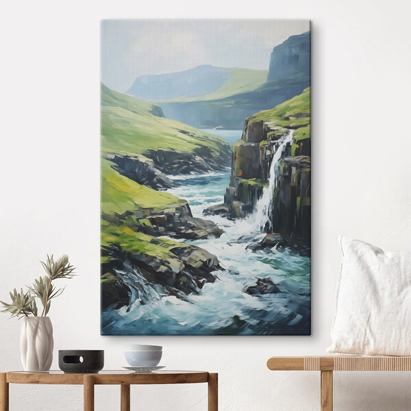 Chute d'eau dans une vallée Chute d'eau dans une vallée