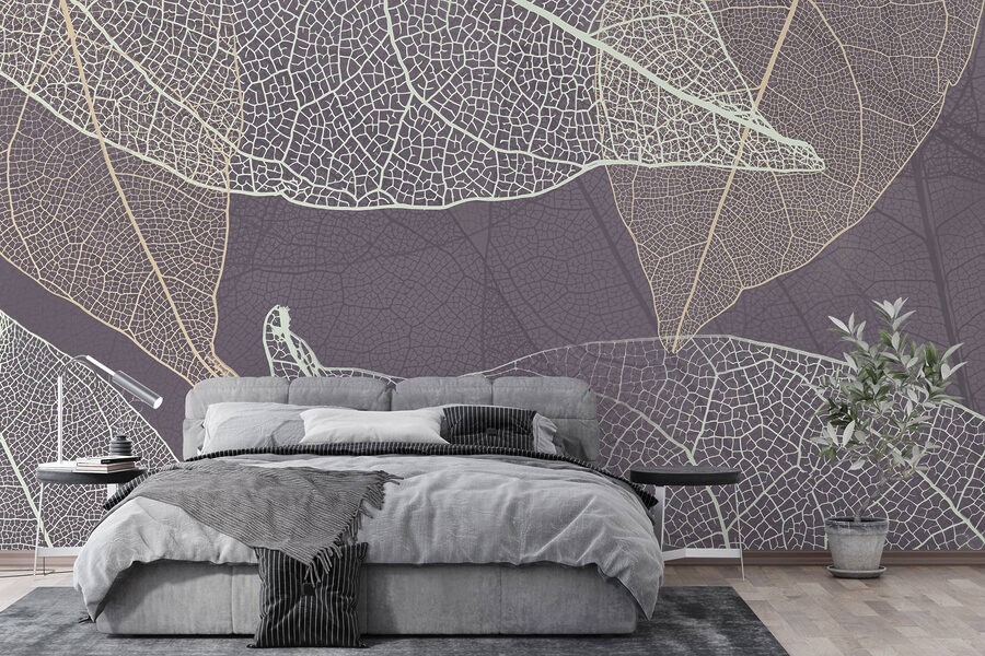 La nature révèle les délicats motifs des feuilles.