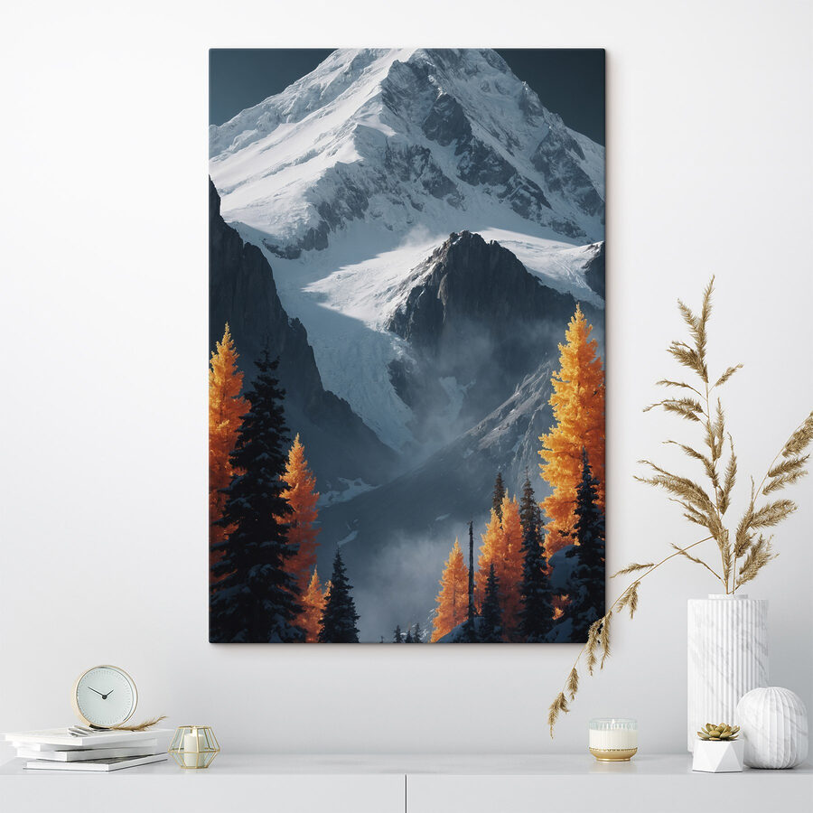 Montagne enneigée avec arbres et neige