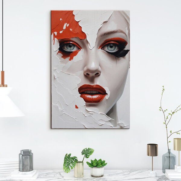 Femme maquillée en orange et noir Femme maquillée en orange et noir