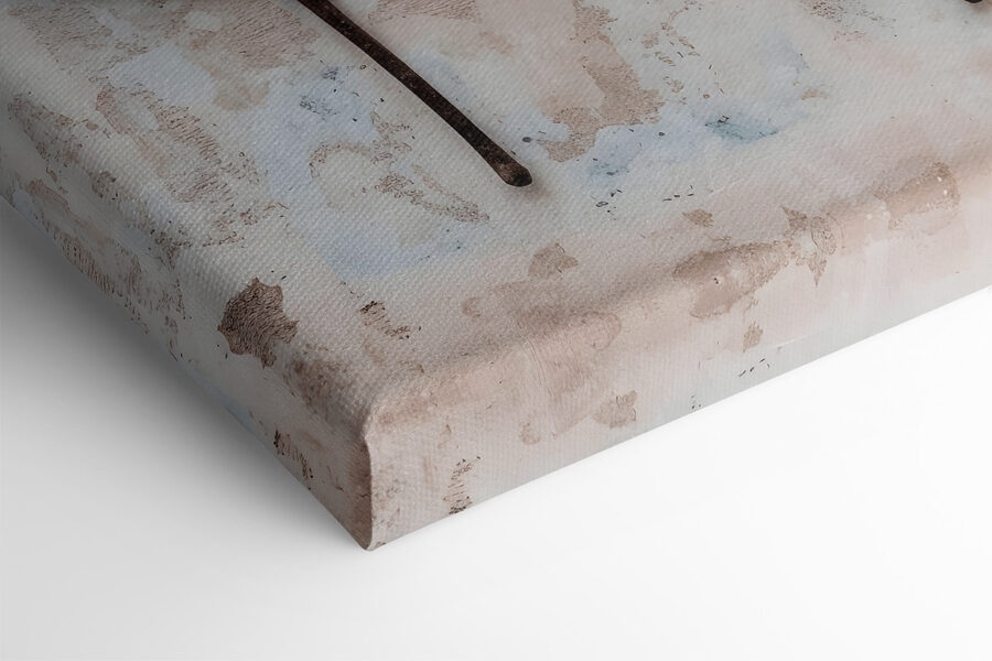 Rangée de feuilles sur une surface en marbre