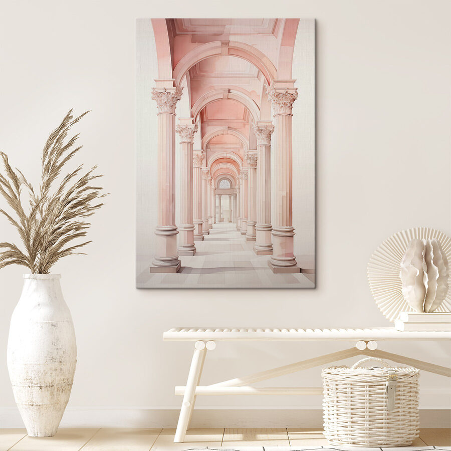 Long couloir avec colonnes