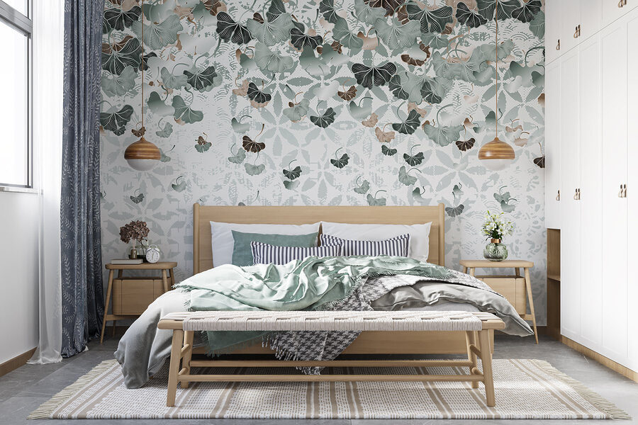 Les feuilles qui s'écoulent créent des motifs tranquilles.