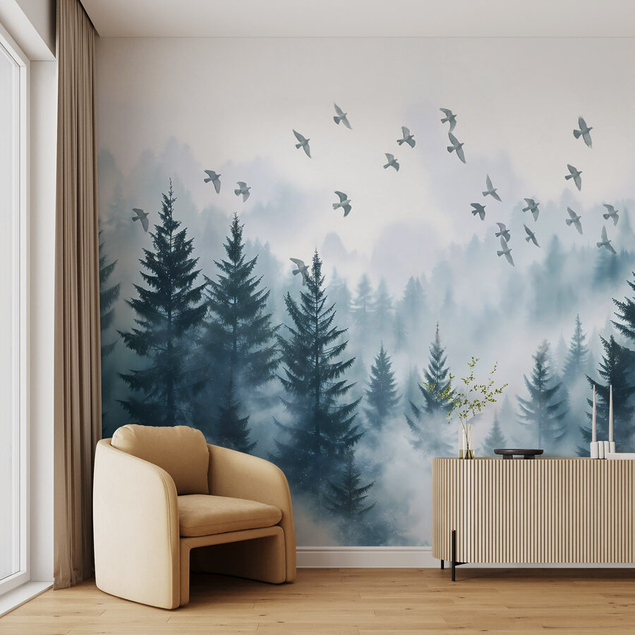 Oiseaux volant au-dessus d'une forêt