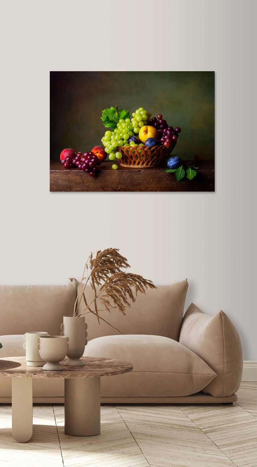 Corbeille de fruits sur une table