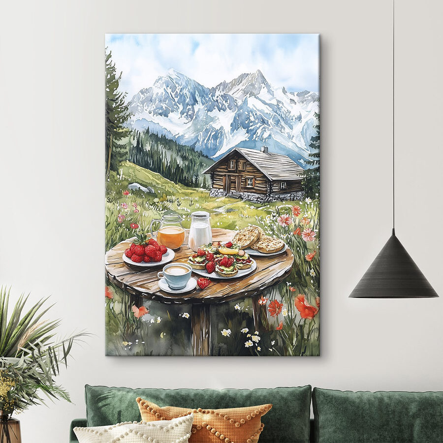 Table avec de la nourriture et des boissons devant une montagne Table avec de la nourriture et des boissons devant une montagne
