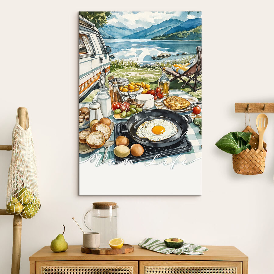 Table avec des aliments et une casserole