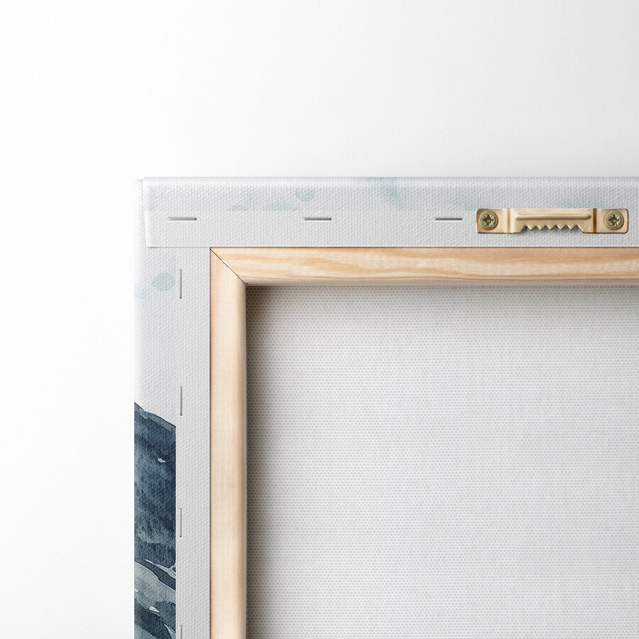 Nourriture sur une table au bord d'un lac
