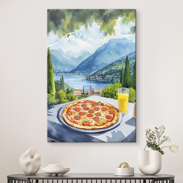 Pizza et jus de fruits sur une table avec des montagnes et des arbres Pizza et jus de fruits sur une table avec des montagnes et des arbres