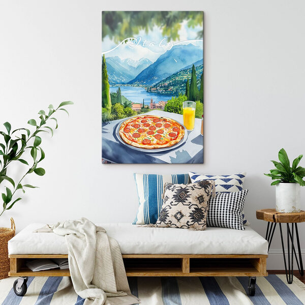 Pizza et jus de fruits sur une table avec des montagnes et des arbres Pizza et jus de fruits sur une table avec des montagnes et des arbres