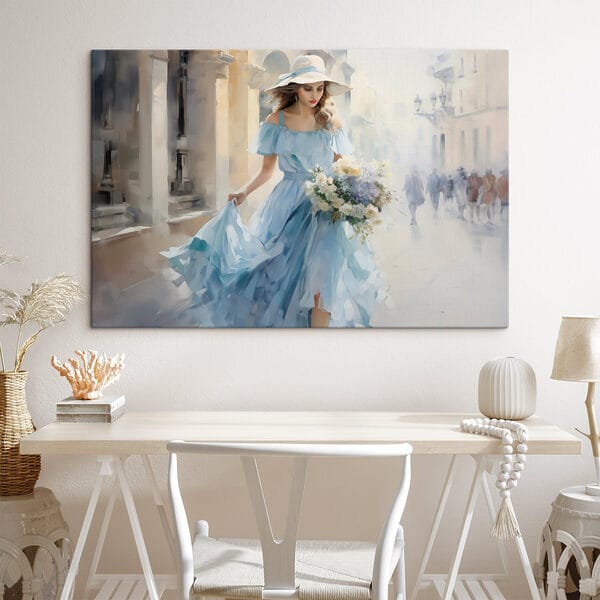 Femme en robe bleue tenant des fleurs Femme en robe bleue tenant des fleurs