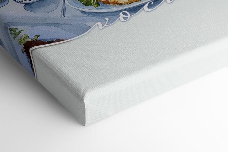 Table avec des aliments sur l'eau