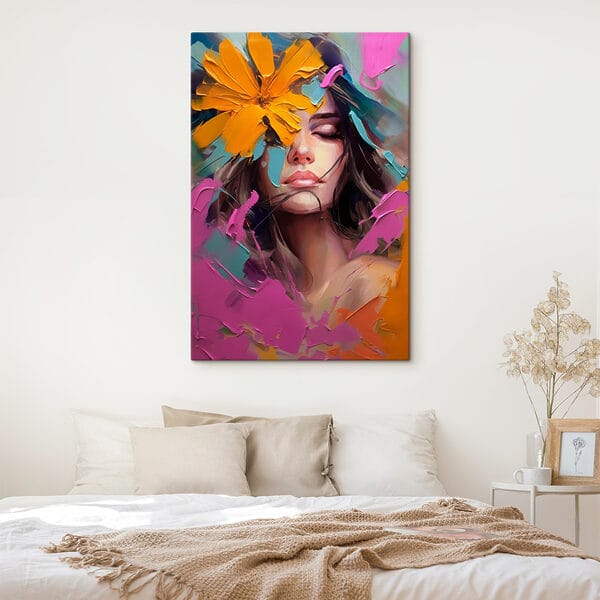 Peinture d'une femme avec des fleurs sur le visage Peinture d'une femme avec des fleurs sur le visage
