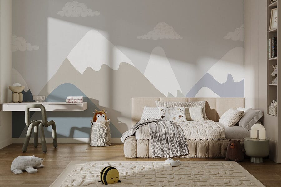 Chaîne de montagnes avec nuages