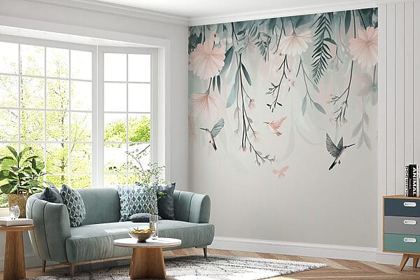 Oiseau volant au-dessus des fleurs Oiseau volant au-dessus des fleurs