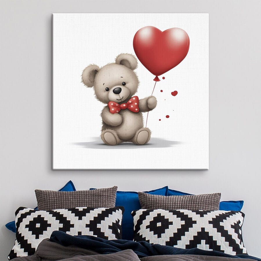 Ourson tenant un ballon en forme de coeur