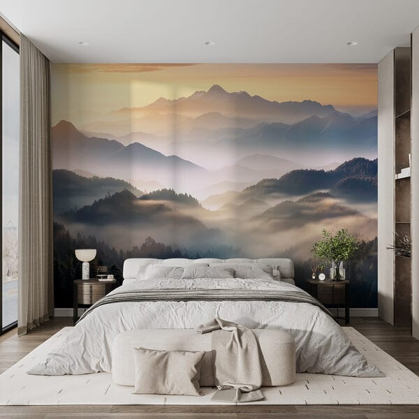 Paysage de montagnes avec brouillard et arbres Paysage de montagnes avec brouillard et arbres