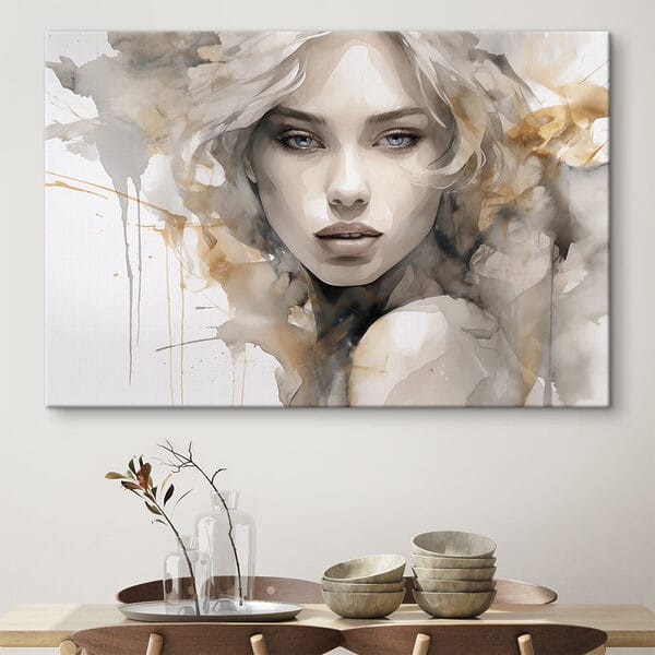 Visage de femme avec une éclaboussure de peinture Visage de femme avec une éclaboussure de peinture