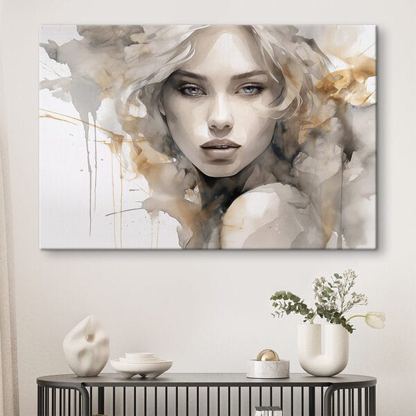 Visage de femme avec une éclaboussure de peinture Visage de femme avec une éclaboussure de peinture