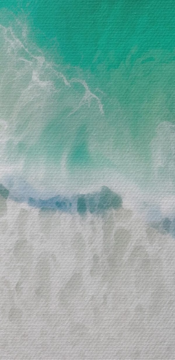 Vagues s'écrasant sur une plage Vagues s'écrasant sur une plage