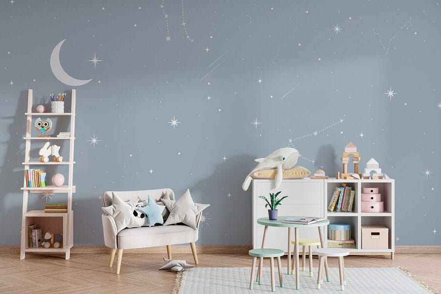 Lune et étoiles dans le ciel