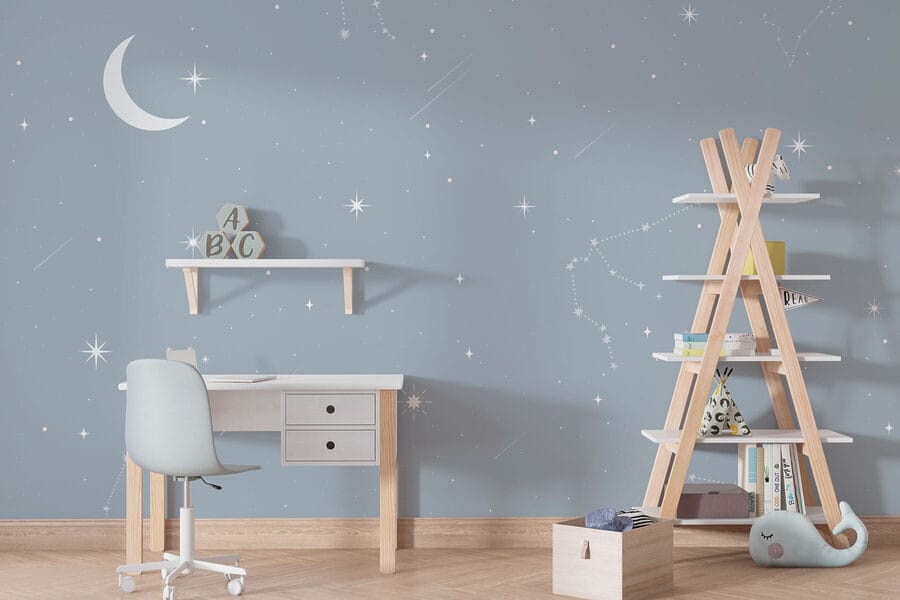 Lune et étoiles dans le ciel
